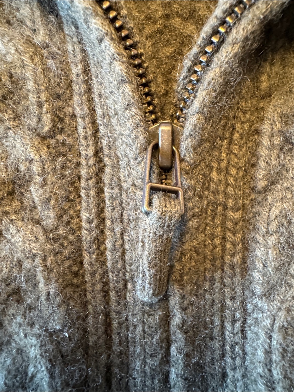 Nili Lotan Cashmere Cable-Knit Zip-Up Sweater - Picture 9 of 10